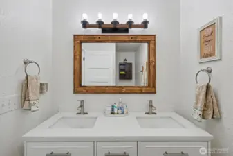 Upper Level Bathroom w/ WI Shower Not Pictured