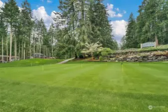 Riviera Golf Course - practice putting green