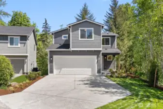 Photographs are for illustrative purposes only. Features, finishes, interior/exterior colors, landscaping and floorplan shown may vary from actual homes built.