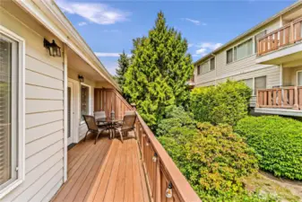 Long Lasting Decking Material