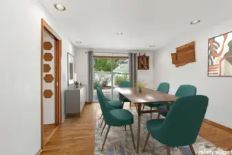 Dining room, virtually staged
