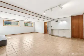 The downstairs rec room has a kitchenette with plenty of space for fridge/microwave and hot plate. This is an ideal space for occasional guests.