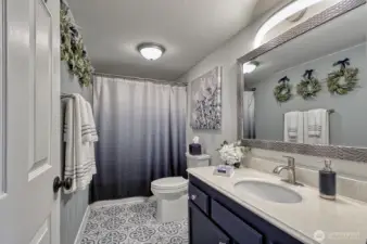 Downstairs full bathroom