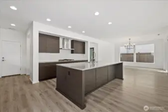 Kitchen with 10ft island seating 5