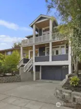 Freshly painted inside and out, this beautiful Leschi home.