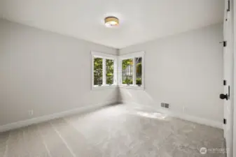 Upper level bedroom 2