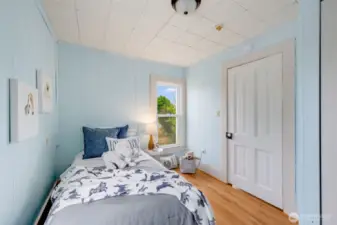 Conveniently located just off the staircase, this versatile room offers has many potential uses.