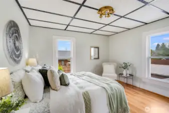 Here is a spacious, light-filled third room that can be adapted to fit your needs.