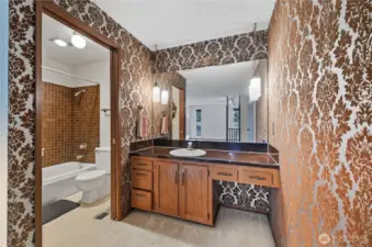 Primary suite bath