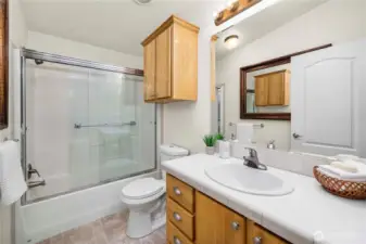 Full bath located near beds 2 & 3.