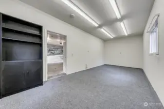 Detached Garage Flex Space