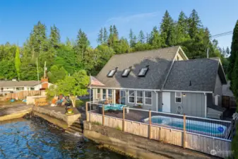 Welcome Home to Your Waterfront Retreat!