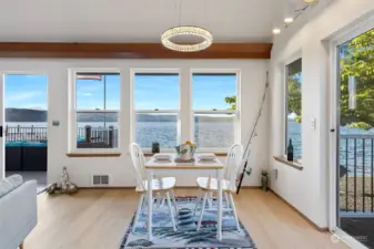 ~Dining Room w/ everchanging views of the Pacific Northwest Scenery~