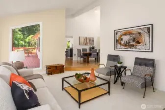 Plush carpet and hardwoods throughout main floor