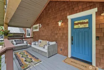 Charming covered porch.
