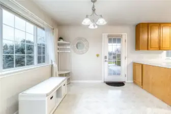 Main Level Entry/Informal Dining