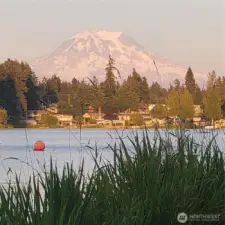Yes this is zoomed in, But a beautiful View of Mt Rainier.