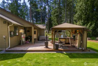 Covered outdoor kitchen