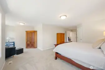 4th bedroom also spacious and lovely.