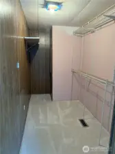 Walk in closet