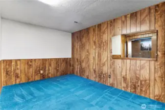 Extra finished room - yoga/workout??