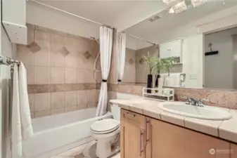 Full Bathroom