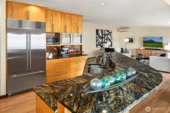 Open floor plan!!