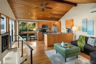 Charming beach cottage that everyone falls in love with1. Use it for guests or lease it out for around $3K/month.