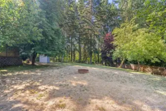 What would you do with nearly 1 acre?