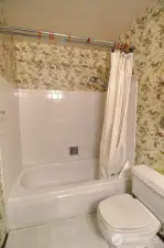 Guest Full Bath