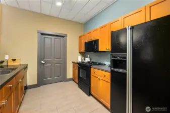 Common area kitchen
