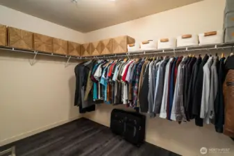 Walk-in closet in the primary!