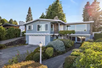 Fabulous home in Tacoma's Northwest end