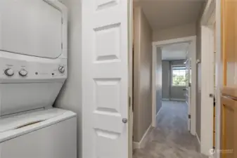 Stackable washer & dryer on the upper level