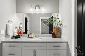 Main floor 3/4 bath