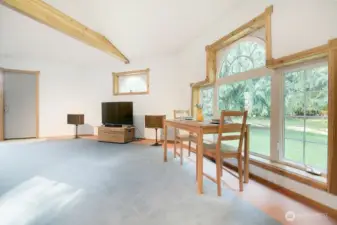 Family Room / Sep Liv