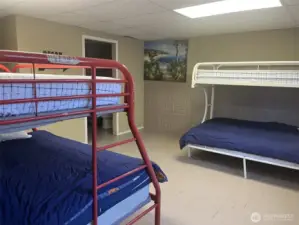 The bonus room can sleep up to 8 people.