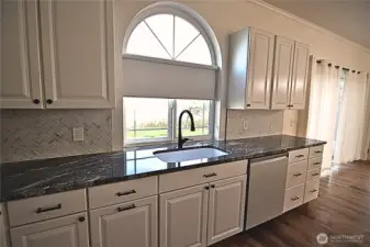 Newer kitchen with quartz and lots of counterspace!