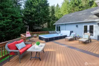 Composite deck features a swim spa & plenty of space to entertain.