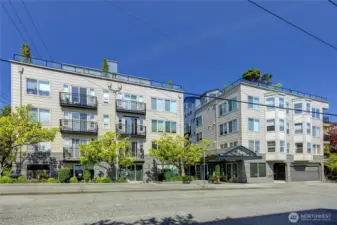 Great lower Queen Anne location