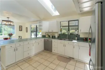 Kitchen Main Level