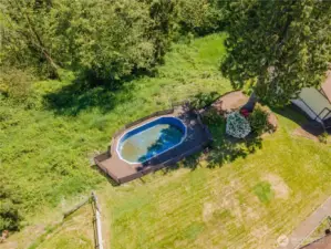 Above Ground Pool w/Deck