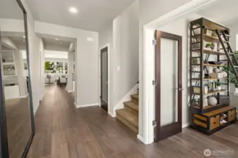 Open and Inviting Foyer