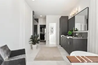 Primary Bath - Walk in close in distance