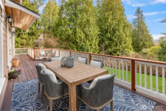 Large Enough for Al Fresco Dining