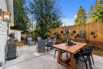 side patio. water features stay with home.