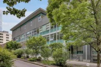 Tree-lined Terry Ave offers park-like setting