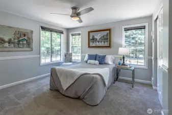 Spacious primary bedroom.