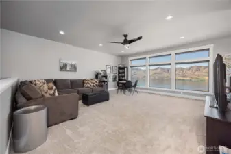 Upper Living with incredible views