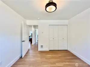 Great size bedroom for guests or home office
